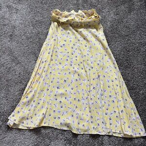Urban Revivo Pastel Yellow Purple Floral Belted  A-Line Skirt
